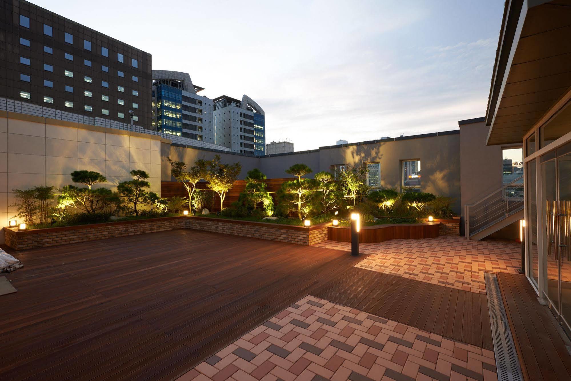 Days Hotel By Wyndham Seoul Myeongdong Zewnętrze zdjęcie